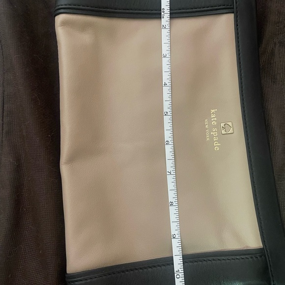 Kate spade wristlet - Picture 7 of 7
